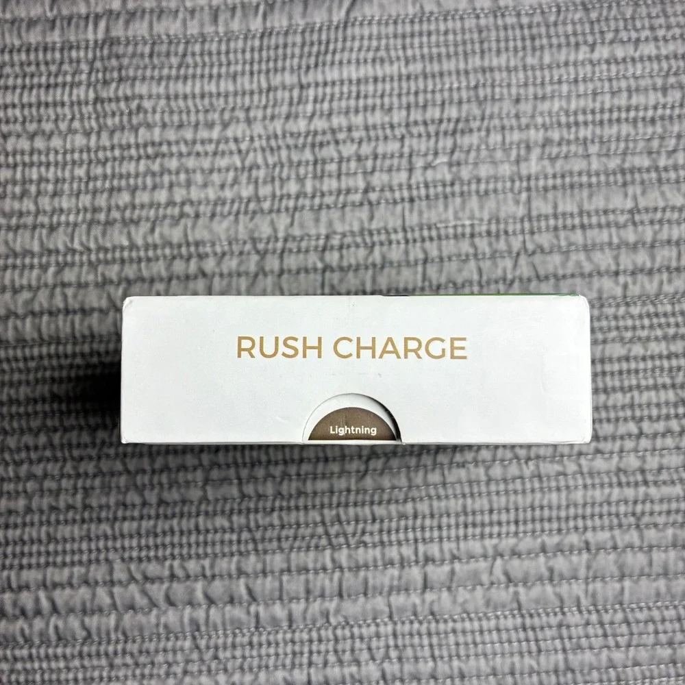 Rush Charge RC24 Camo Portable Power Bank 2400mAh for iPhone Lightning 18+ Hours